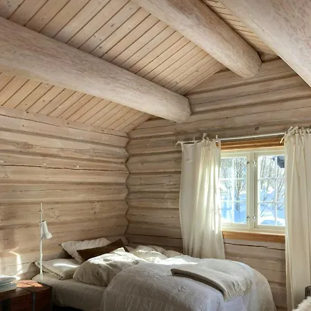 Dom wakacyjny Timber House From 1600s In Historic Mining Village *
